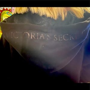 Victoria’s Secret black crop top hoodie sz small